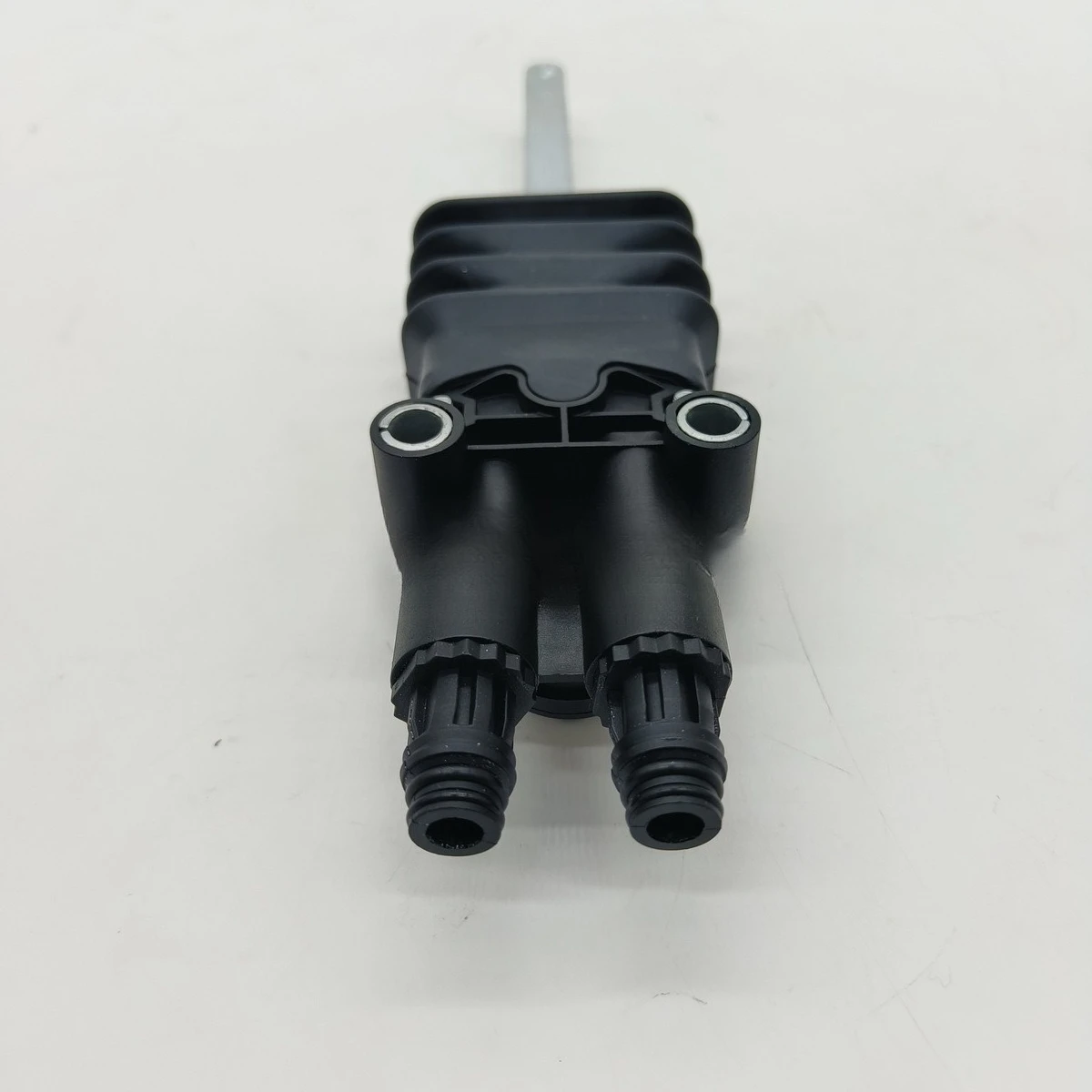 21304773 Auto Parts Leveling Valve 4640078050