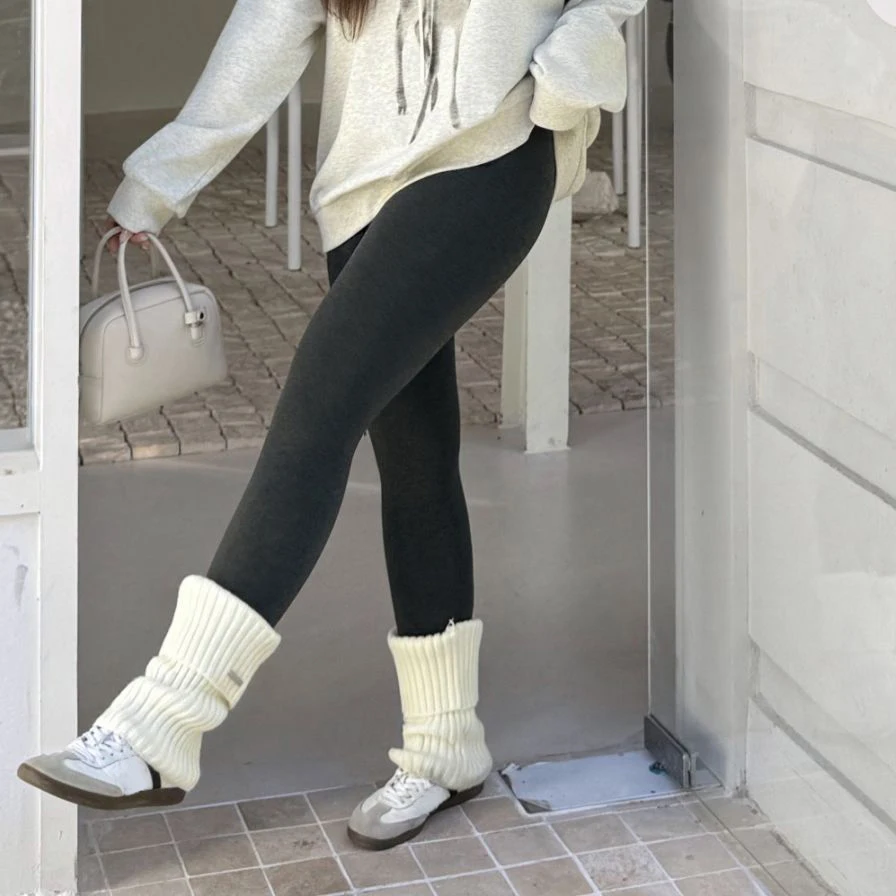 Leggings de talla grande a la moda para mujer, forro polar cálido y sin costuras de primera calidad, se puede usar en el exterior, Otoño e Invierno 9440