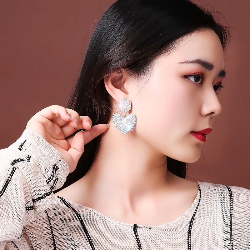 LATS New Heart Earrings Women\'s Luxurious Geometric Full Rhinestone Earrings Korean Gold Color Love 2020 Fashion Jewelry