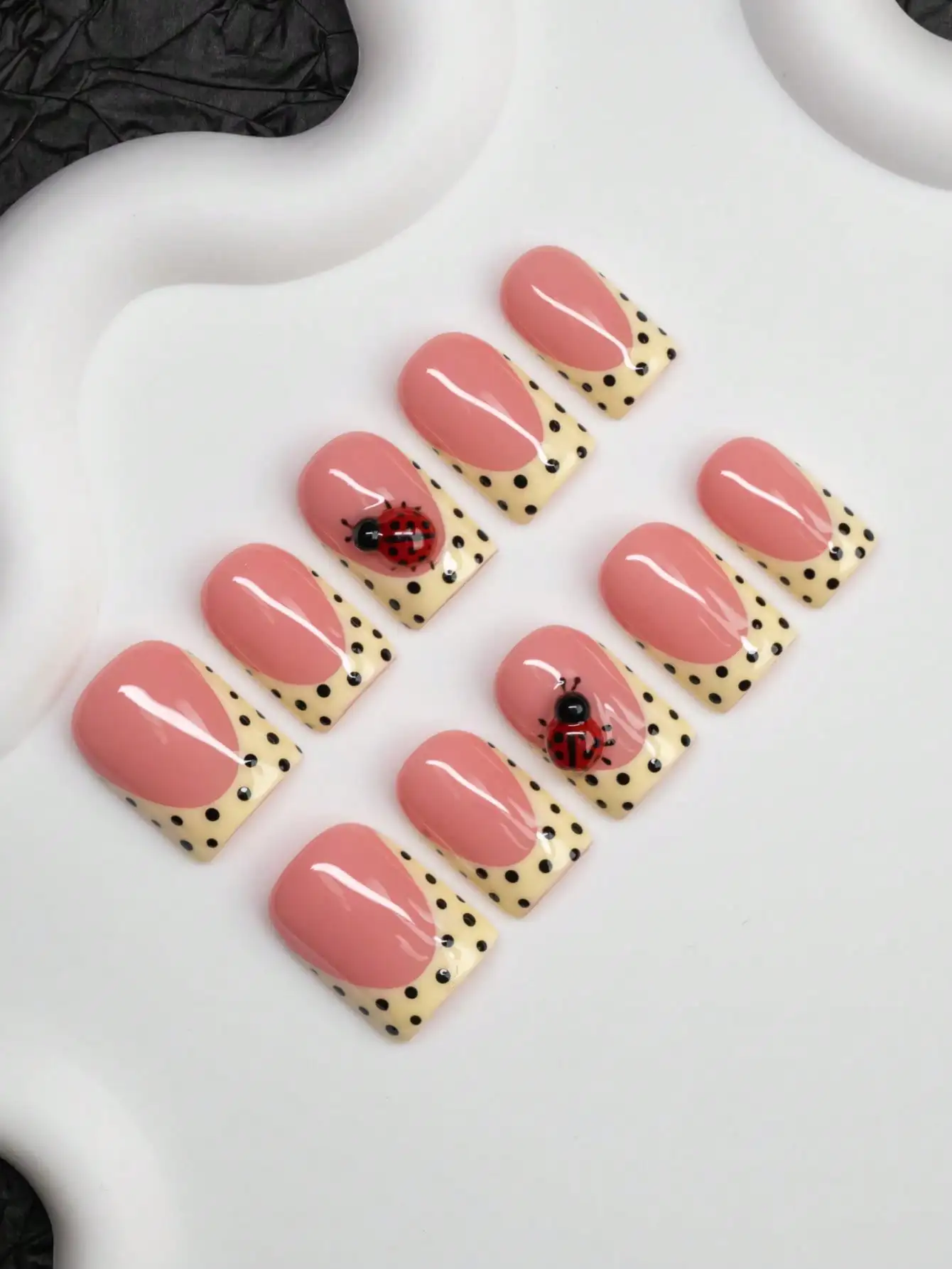 

10pcs Square Shaped Handmade Nail Tips, Y2K Baddie Style, Nude & Yellow Color With French Tips, Polka Dots, Ladybug Elements, Sh