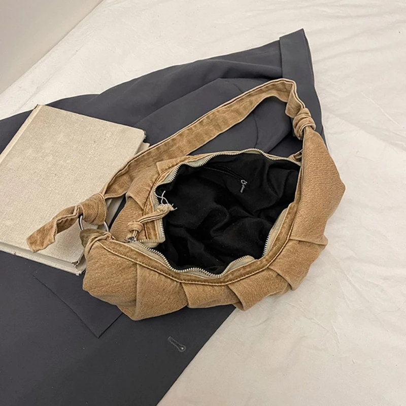 

E8FB Women Simple Shoulder Bag Large Capacity Crossbody Bag Armpit Bag Dumplings Bag Pleated Bag for Daily Travel
