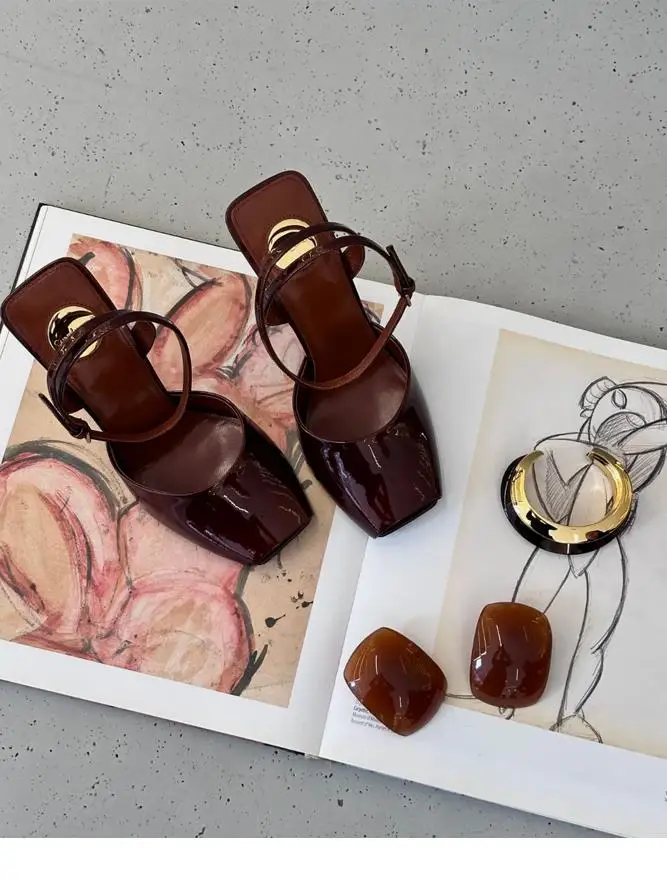 

2025 New Square Toe Small Fish Mouth Straight Buckle with Slim High-heeled Fashion Patent Leather Sandals with Straps for Women