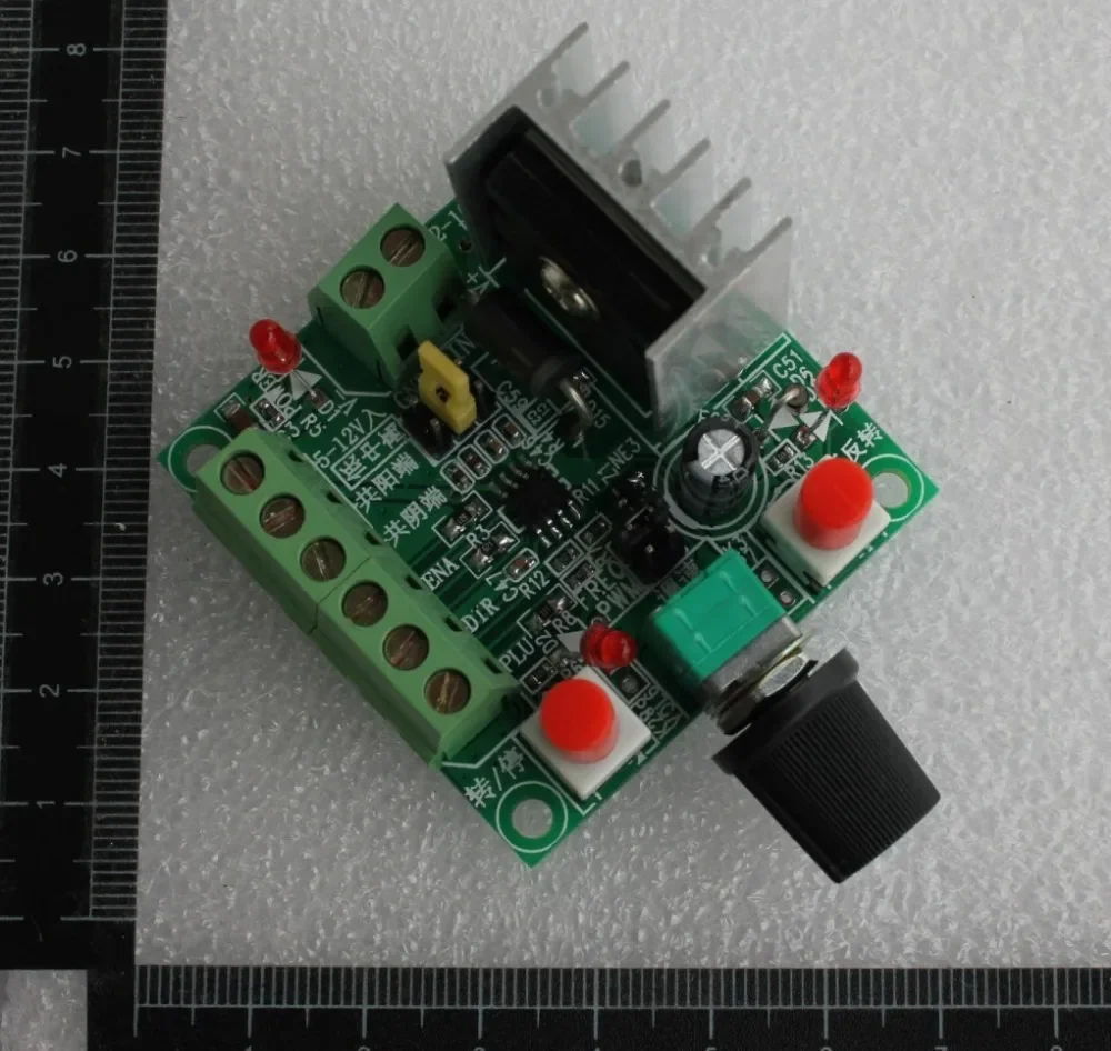 Simple stepper motor drive controller speed reversing control Pulse generator  PWM controller module sensor