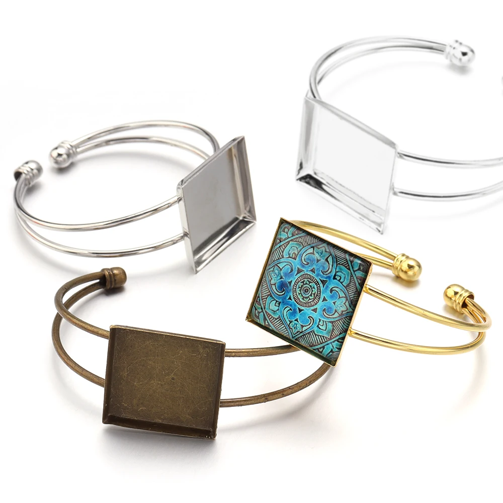 عالية الجودة الفولاذ المقاوم للصدأ 25 مللي متر 4 ألوان الإسورة قاعدة سوار النتائج فارغة صينية الحافة إعداد كابوشون النقش