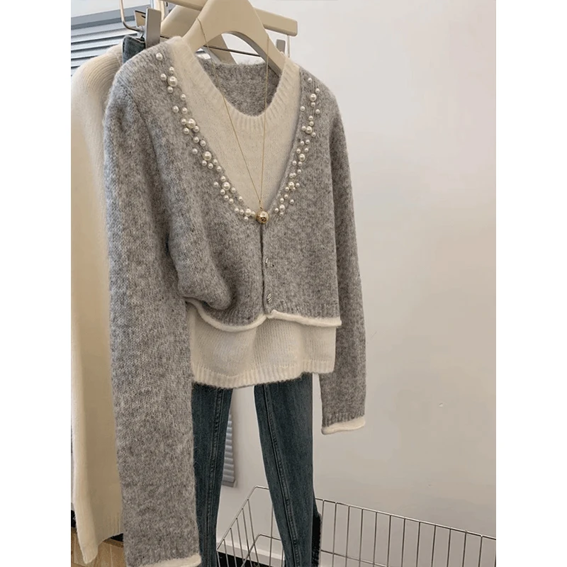 

Faionable High-End Beaded Knitwear Long Sve Color Blo Design Women's Sweater Heavy Embroidery V-Ne Regular Fit Winte...