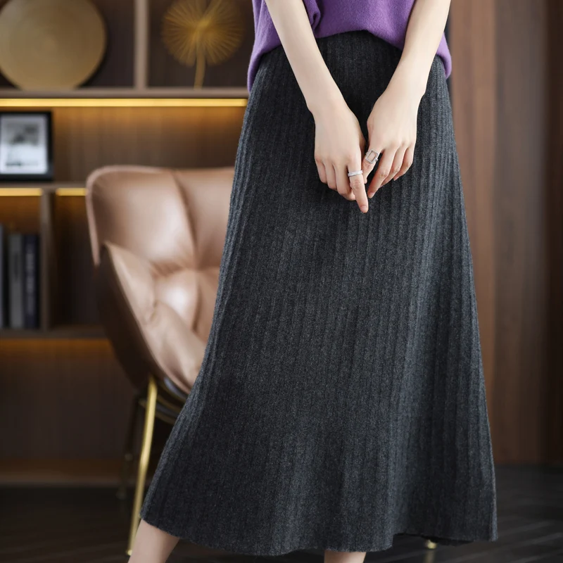 100% pure wool ladies autumn and winter new skirt solid color high waist Joker long A-word cashmere bag hip skirt.