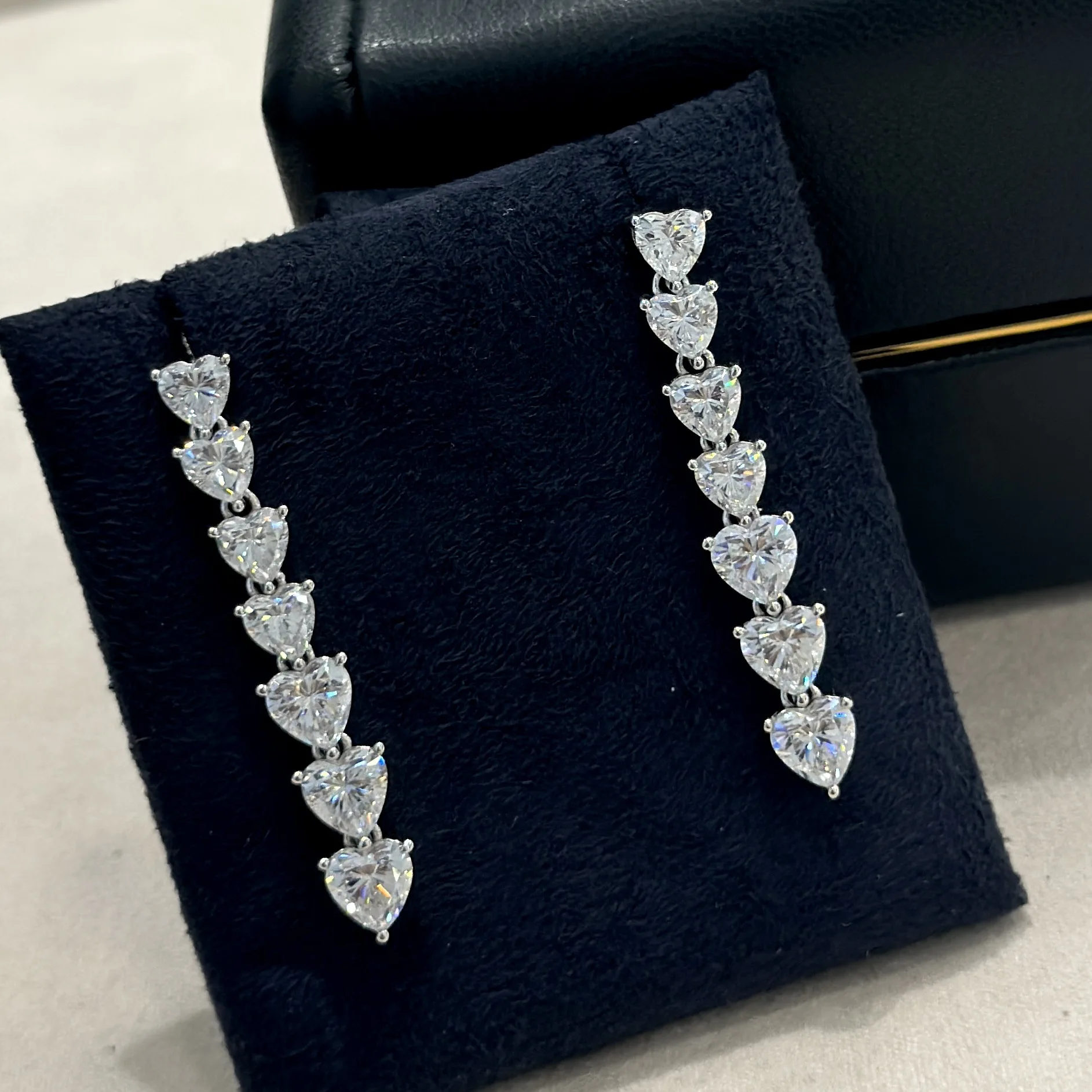 

Classic Luxury 925 Pure Silver High-Carbon Diamond Heart/Clover Tassel Drop Dangle Stud Earring Rich Woman Wedding Bling Jewelry