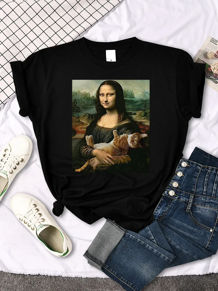 

Mona Lisa Hug Cat T-shirt Pretty and Cute Printed T-shirt Women's Round Neck Gothic Women's T-shirt Casual T-shirt Fashion Y2K