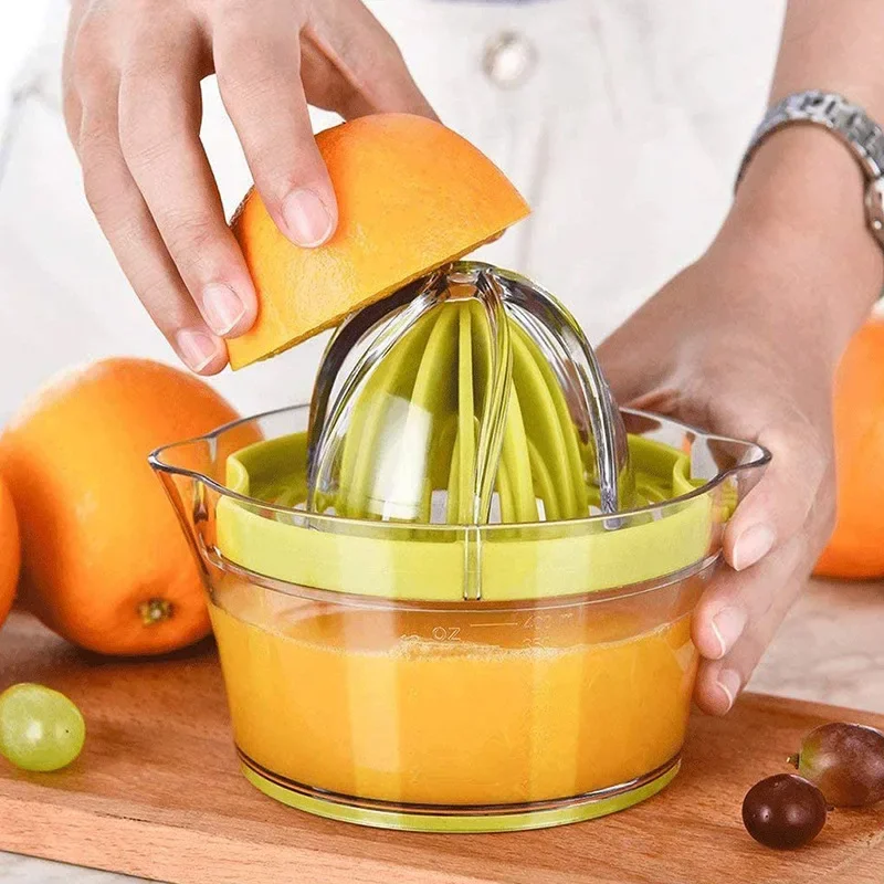 Manueller Entsafter aus Kunststoff, einfacher Entsafter für Orangensaft, kleines tragbares kleines Werkzeug, multifunktionaler Zitronenpresse, Orangenpresse