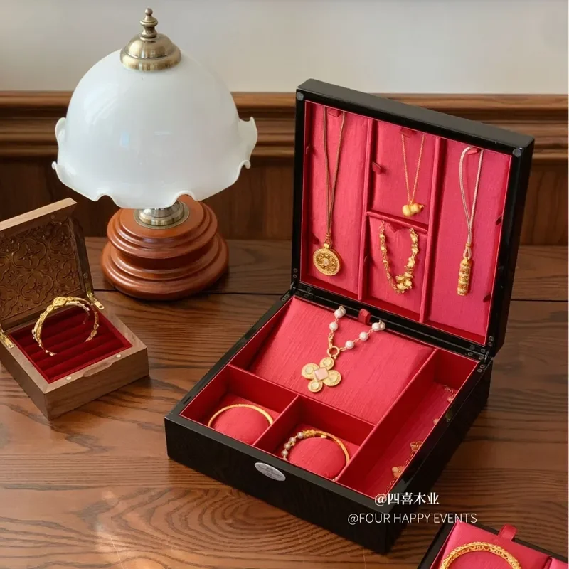 Luxury Black Gold Piano Lacquer Jewelry Box Elegant Storage Organizer for Rings Necklaces Earrings High Gloss Finish Gift