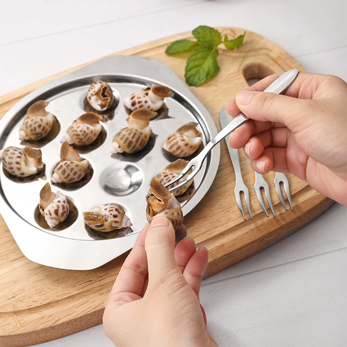 Stainless Steel Oyster Snail Plate Mushroom Serving Plate Metal Snail Plate Seafood Serving Tools Snail Seafood Tableware