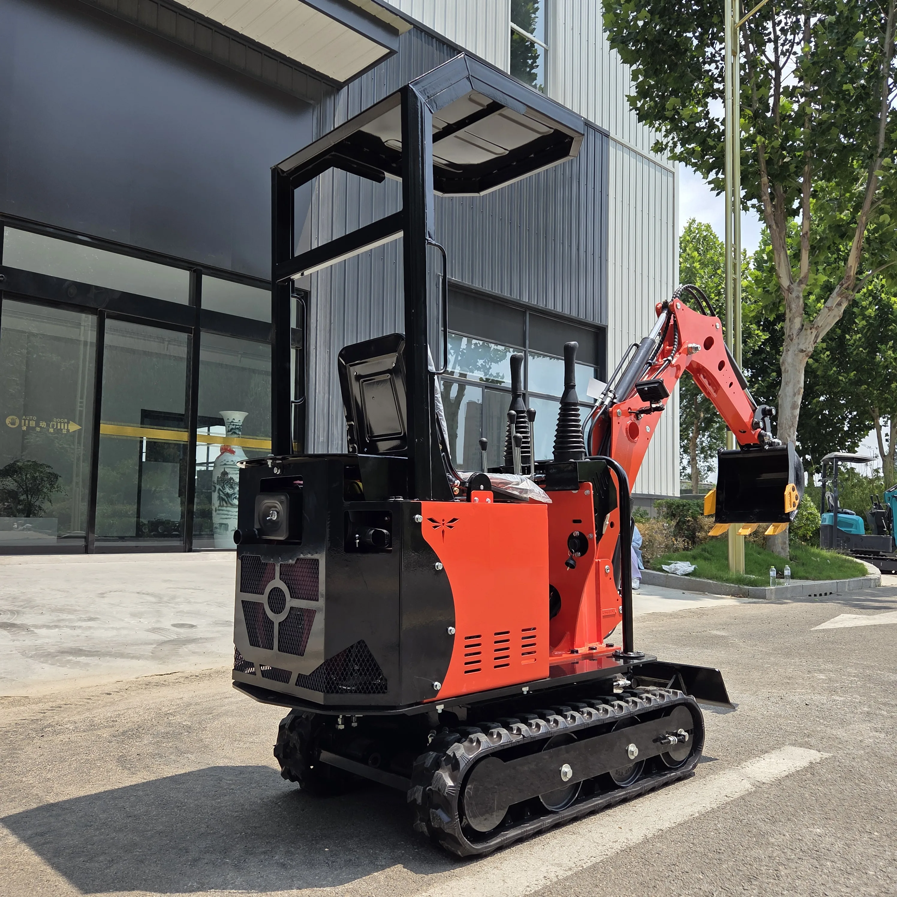 ZNW - 08 حفارة صغيرة منزلية صغيرة، سرعة تأرجح 12 دورة في الدقيقة، مسافة حفر أقصى 2450 مم لخنادق وحفر الحدائق