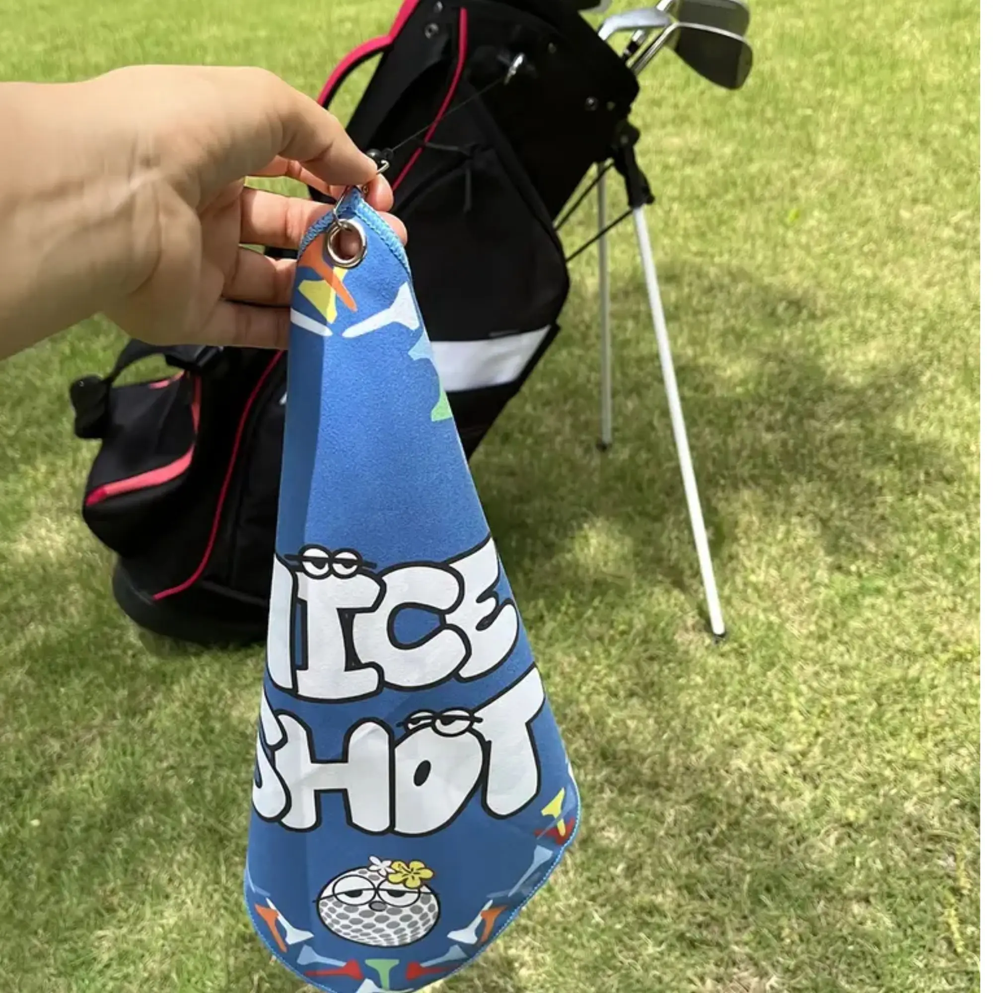 Blue Golf Towel Stylish and Unique, Double-Sided Print, Retractable Hook, Creative Gift for Golf/Picnic/Bowling Enthusiasts