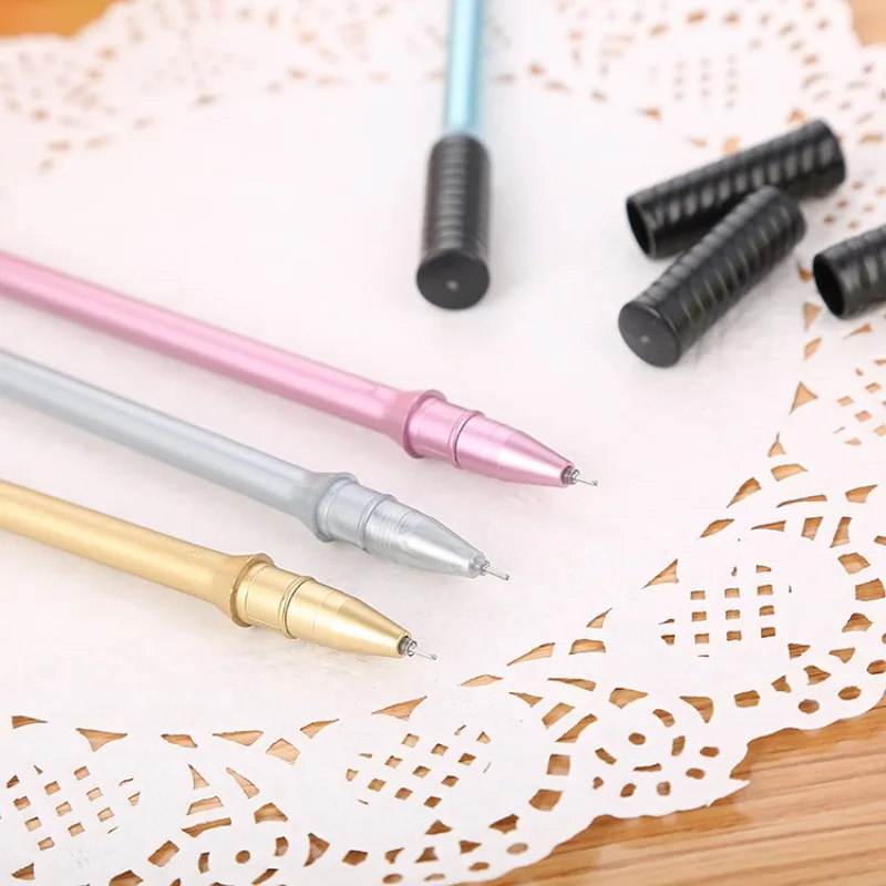10/20/30 قطعة أقلام مبتكرة على شكل مضرب تنس، حبر أسود 0.5 مم، أقلام كتابة بلاستيكية رفيعة النقاط، هدية للعائلة والأصدقاء