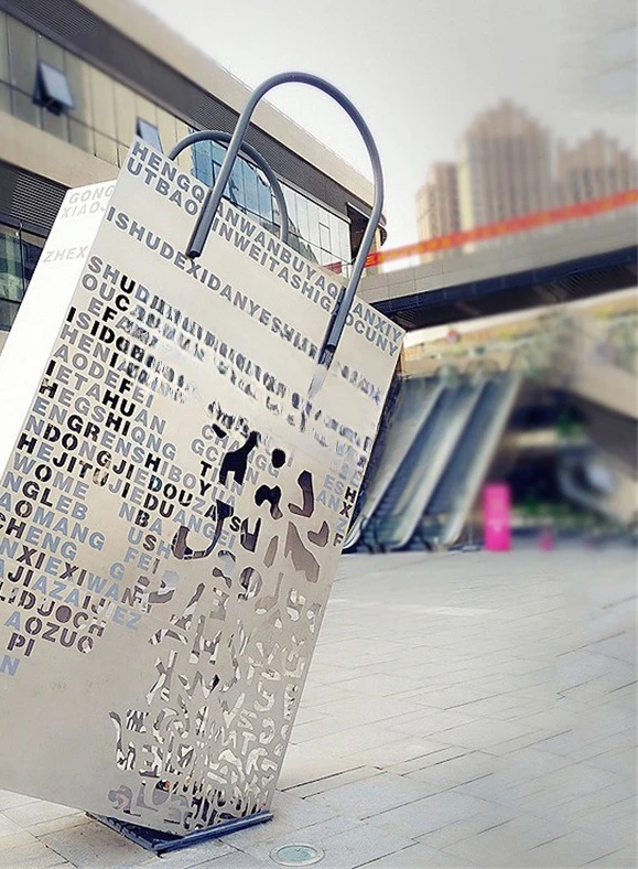 

Stainless steel portable shopping bag hollow letter square shopping mall Meichen sculpture ornament