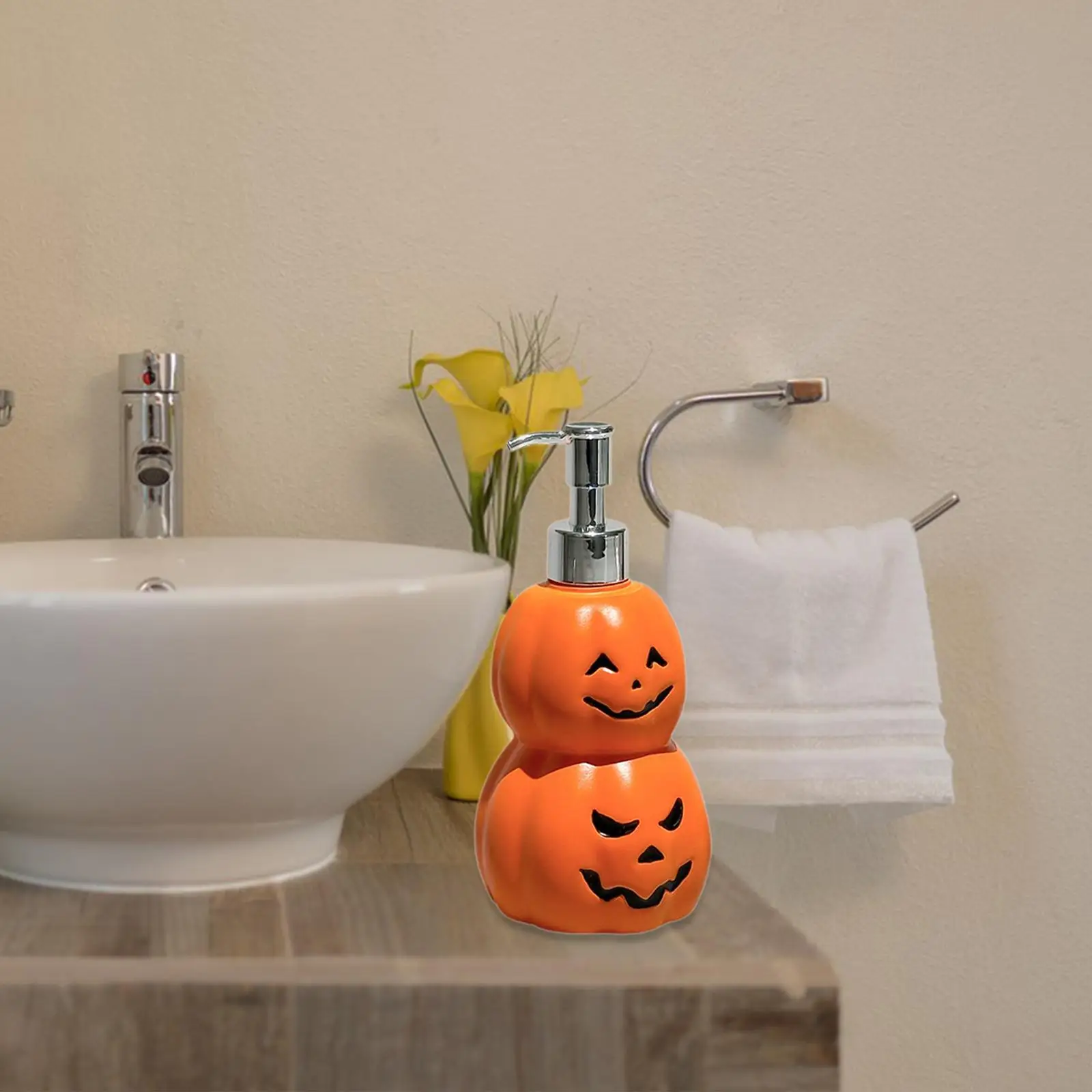 Halloween Pumpkin Soap Dispenser Empty Body Wash Container for Hotel Kitchen