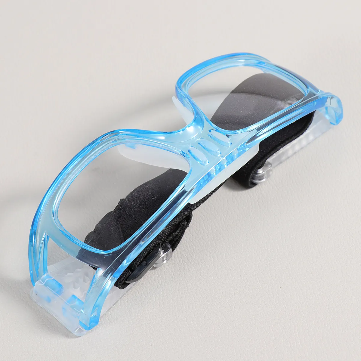 

Resistant Safety Goggles for Sports with Comfortable Fit Lightweight Design Suitable for Basketball Football Cycling