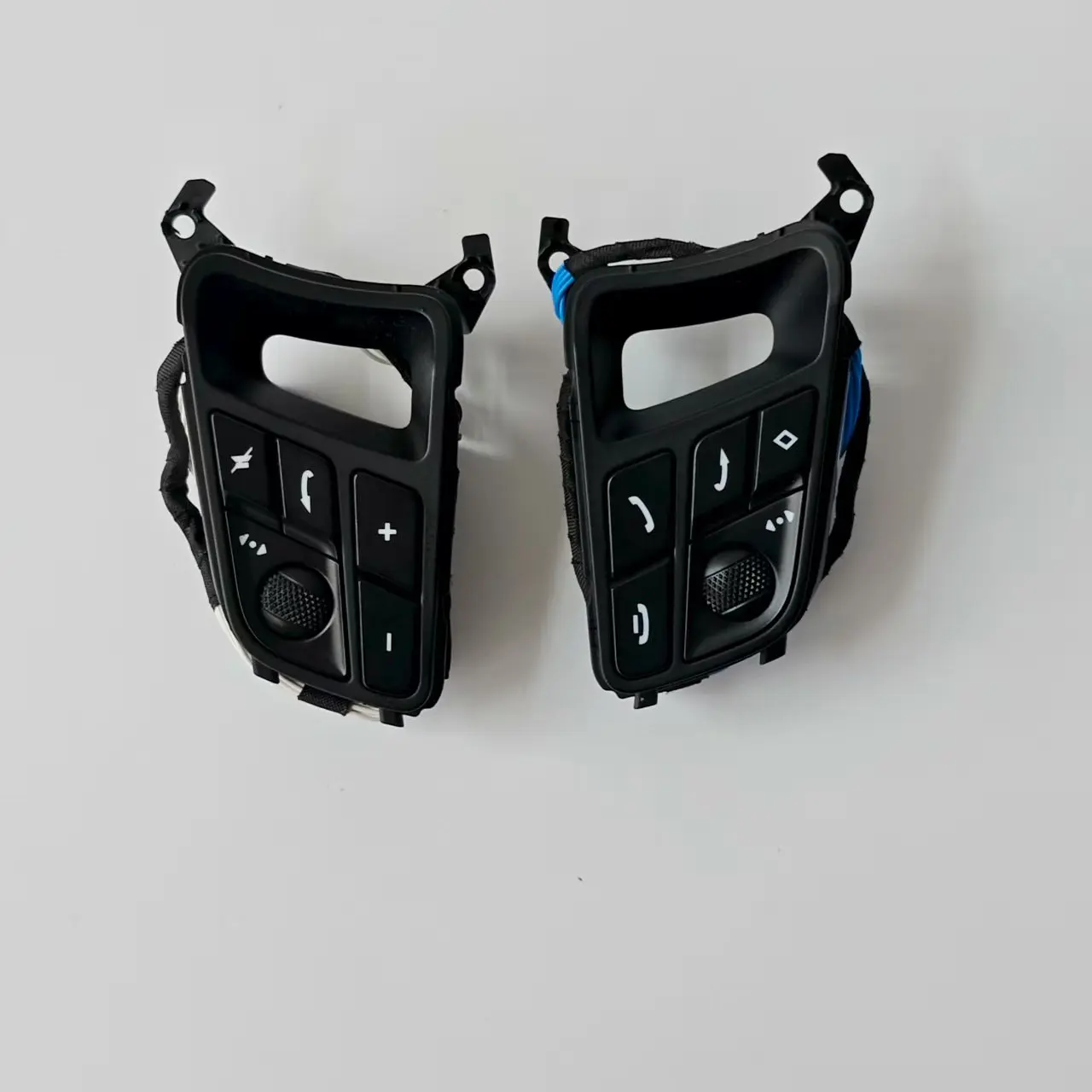 Car Steering Wheel Control Switch Volume Adjustment Button for Cayenne Panamera 971959537Y view 6