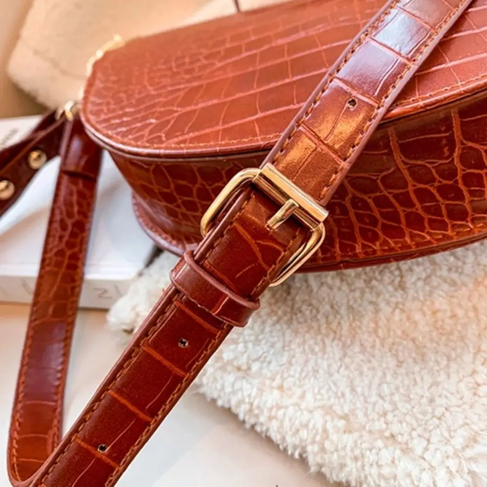 New Crocodile Pattern Women Crossbody Shoulder Bag Solid Color PU Leather Semicircle Handbag Small Purse Messenger Bag