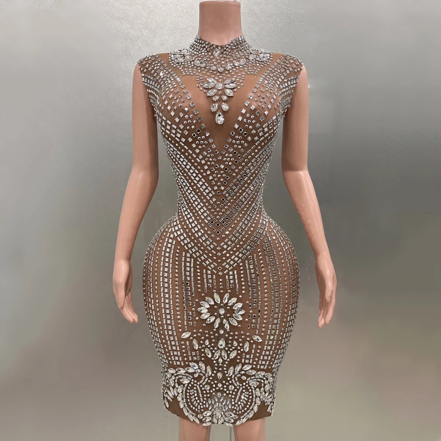 

Luxury Sparkly Rhinestone Khaki Mesh Sexy See-Through Sheath Dress Evening Party Performance Costume Nightclub Singer Stage Wear