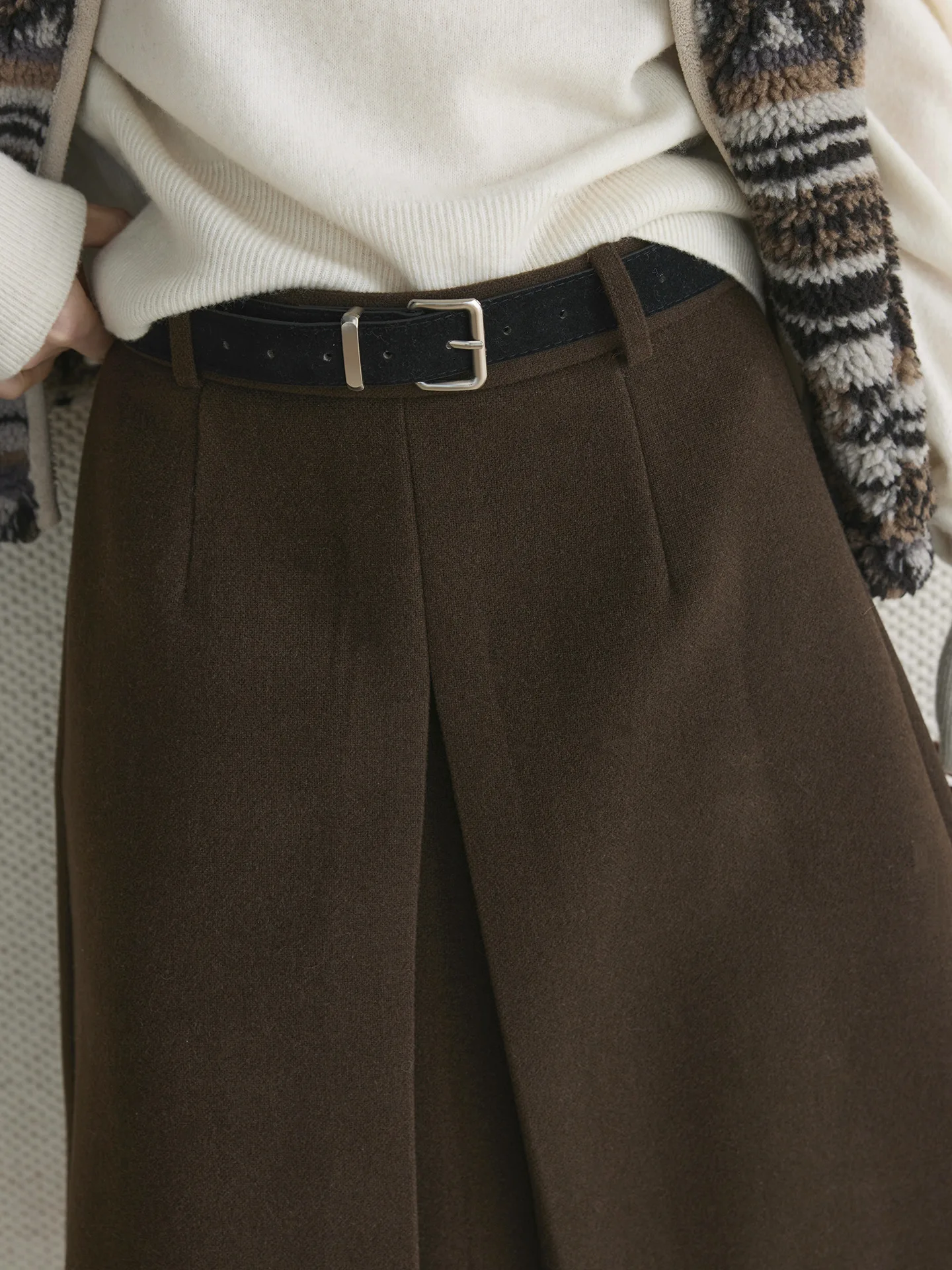 冬のレトロプリーツベルト付きウールAラインミディ丈エレガントでおしゃれなレディーススカート