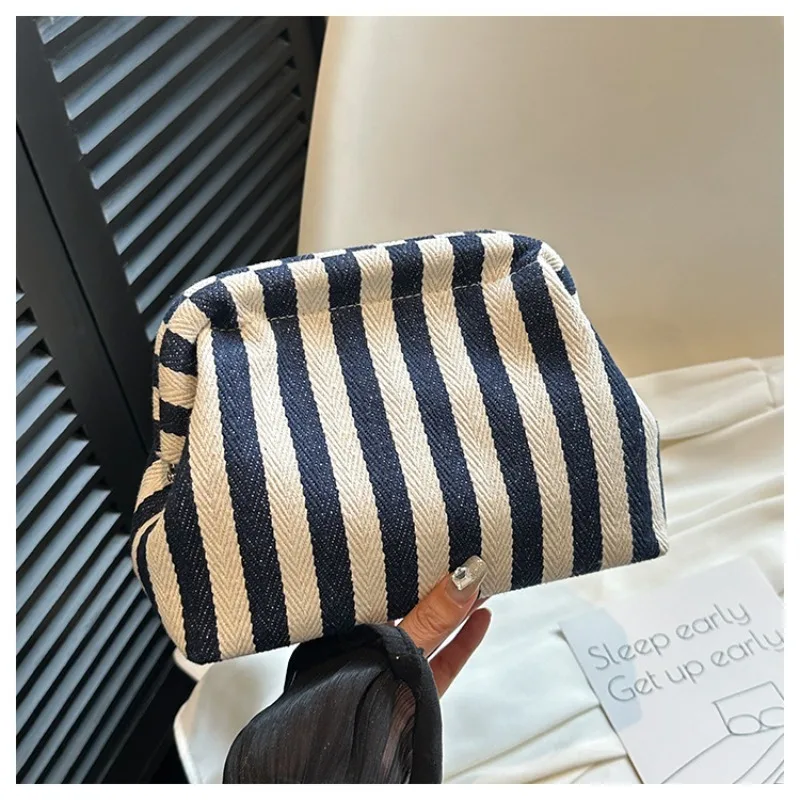 Women's Bag Striped Women's Clutch Bag Vertical Pattern Contrasting Color Shell Bag Fashion Trend niche Cloud Bag
