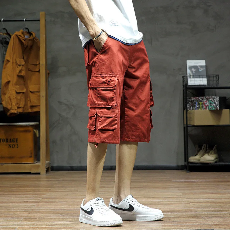 

2025 Новые мужские модные летние молодежные шорты в корейском стиле для спецодежды - модные свободные брюки из пяти предметов