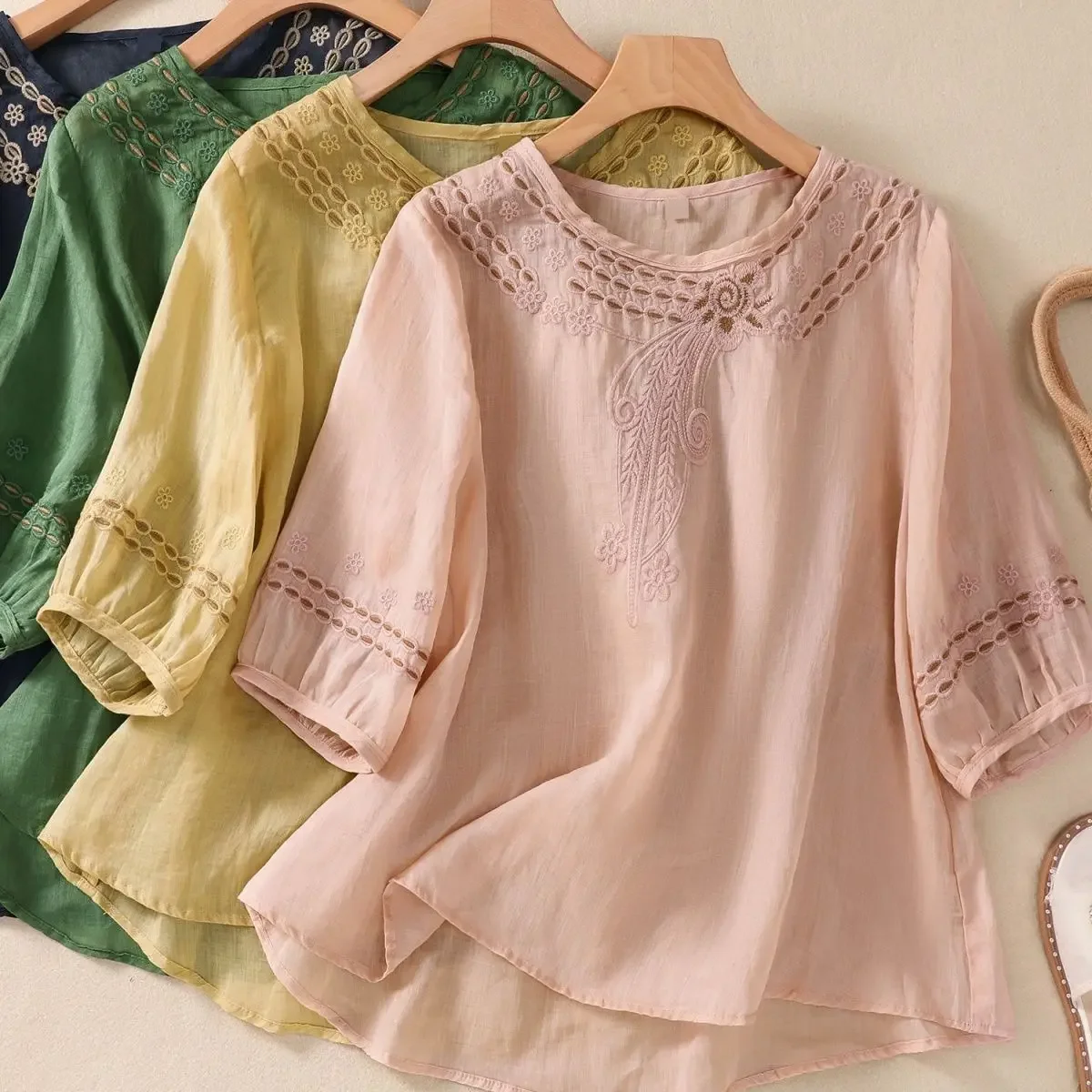 النمط الصيني خمر الأزهار المطبوعة تانغ دعوى بلوزة للنساء الصيف الرجعية الوقوف طوق العرقية نمط القطن و قميص كتان