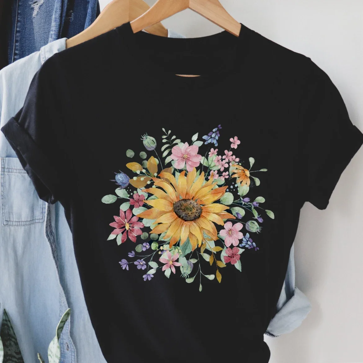 

Leisure Style Cute 90s Women's Fashion T-Shirt Clothing Sunflower Flower Print Top Pattern T-Shirt Women's Clothing T-Shirt.