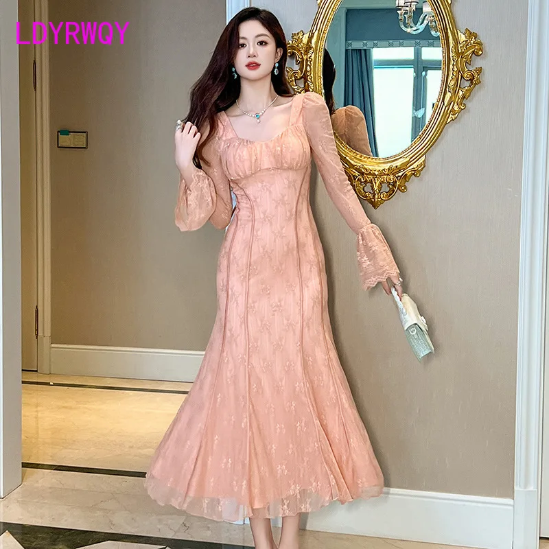 

Square neck pink dress women's long sleeved autumn/winter 2024 new collection waist cinching French style