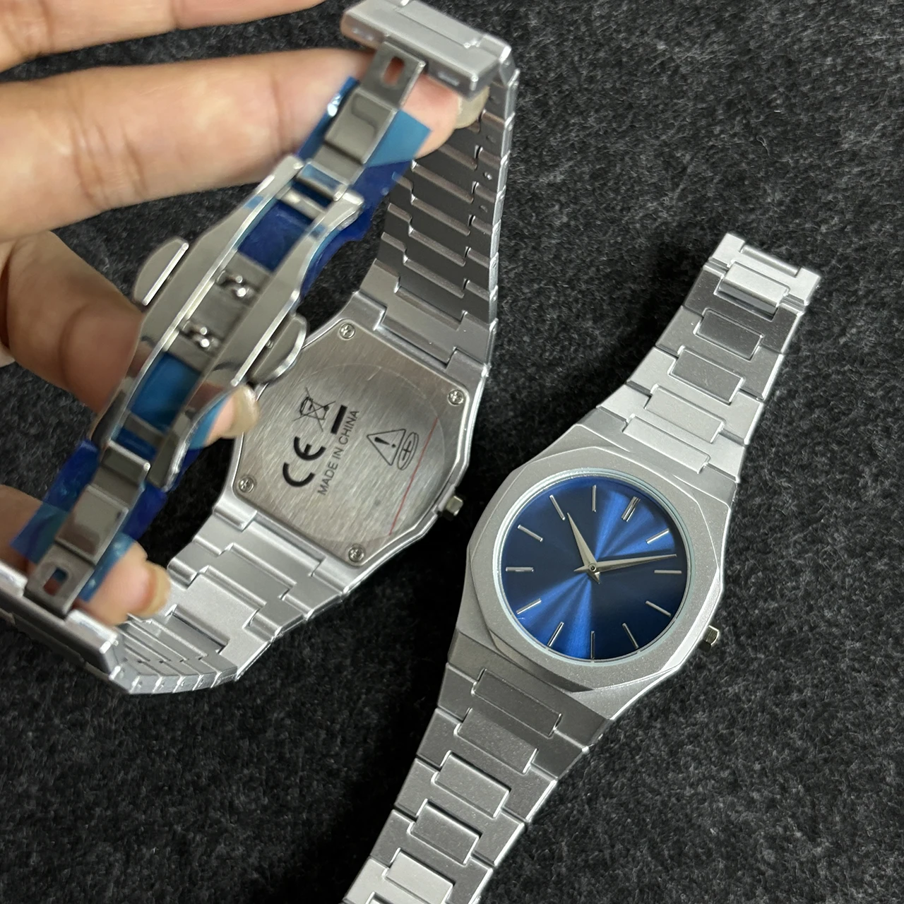 ساعة فاخرة بحزام بلاستيكي بمينا كوارتز ستار سكاي - خفيفة الوزن ومريحة في الارتداء، مناسبة لكل من الرجال والنساء