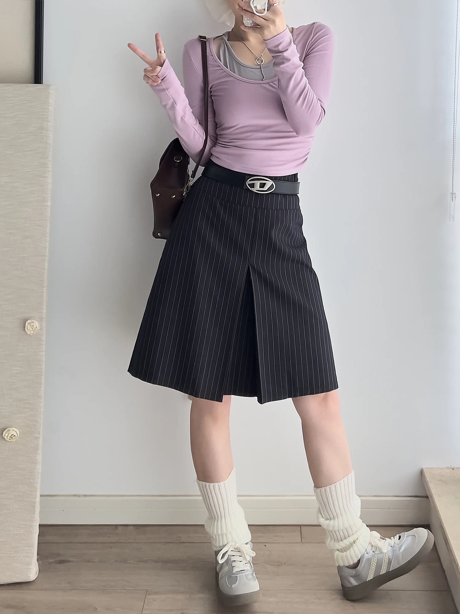 

Весна-Лето 2025 Женская повседневная юбка миди в полоску с высокой талией, универсальный дизайн для офиса, стройнящая юбка-полусолнце приталенного кроя