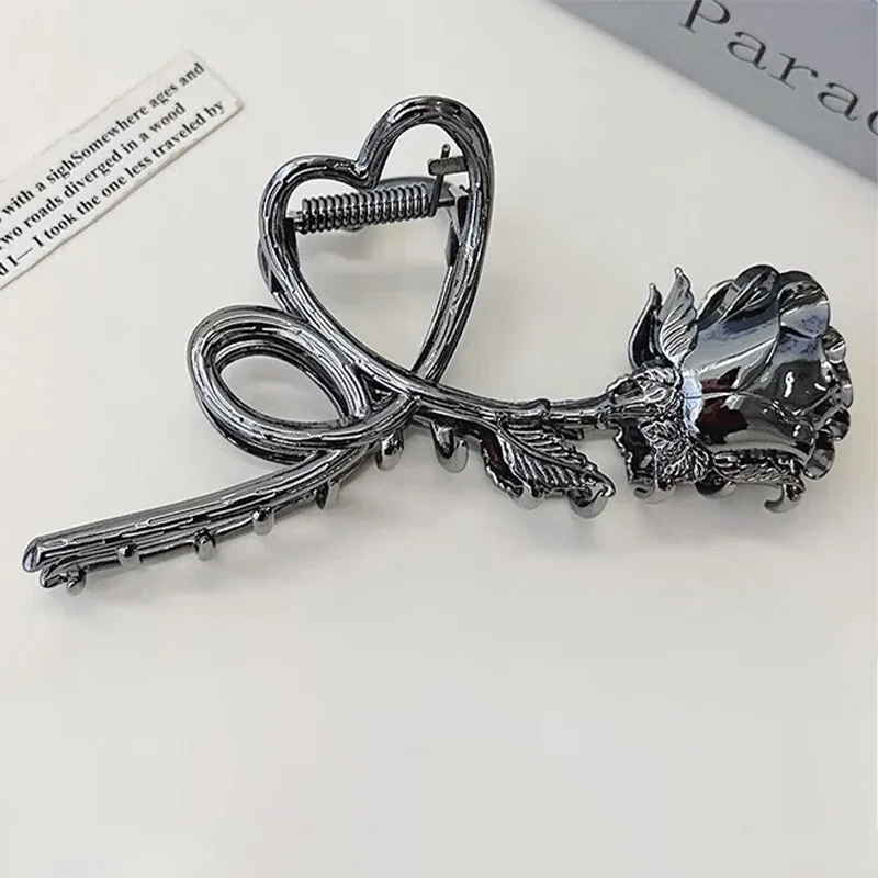 1pcRetro style new heart-shaped rose large metal plate hair clip for women, shark clip headband at the back of the head