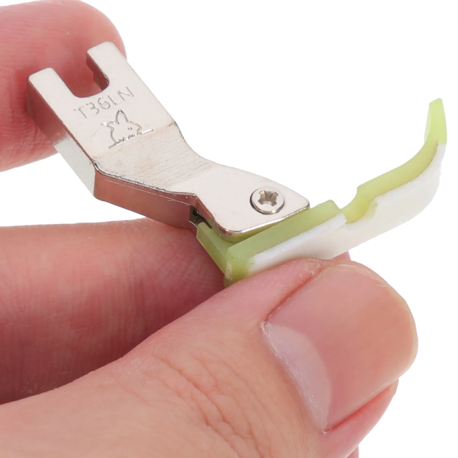 

5Pcs Sewing Machine Presser Feet Plastic Single Side Guide Suitable for Industrial Single Needle Machines Lightweight Fabric