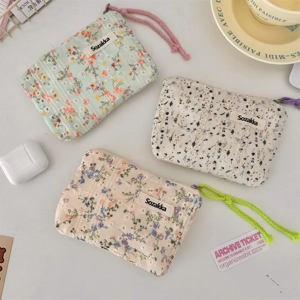 Fashion Flower Pattern Coin Purses Lipstick Earphone Cosmetic Bag Storage Bag