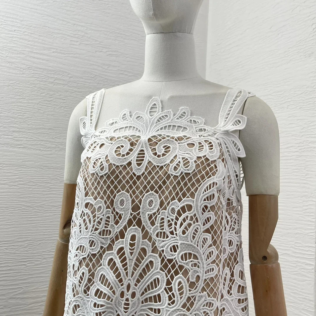 Vestido corto blanco de encaje con bordado Floral para mujer, ahuecado minivestido de alta calidad, ropa de verano, 2024