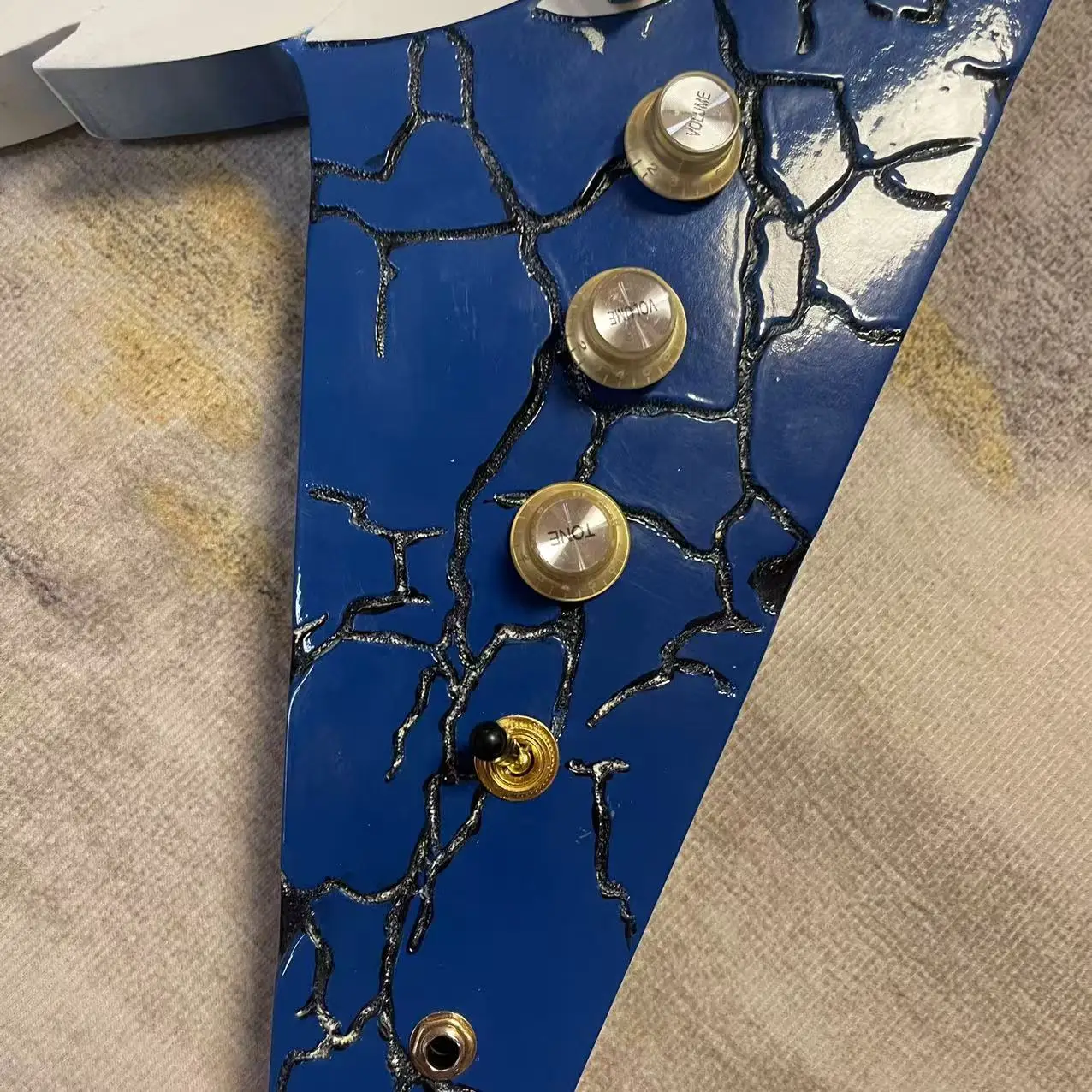 Freedom Wings Carving 6-Chord White Electric Guitar, Hand drawn Blue Lightning Body, Factory Realistic Picture, In Stock