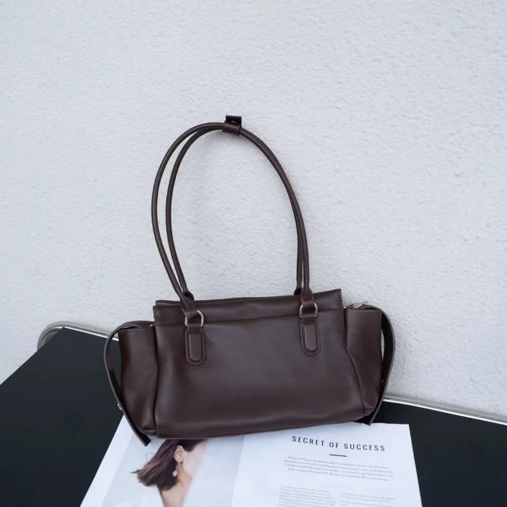 

New Shoulder Women's Simple Commuter Handbag Versatile Fashion Large Capacity Underarm Unique Texture Loose and Casual Practical