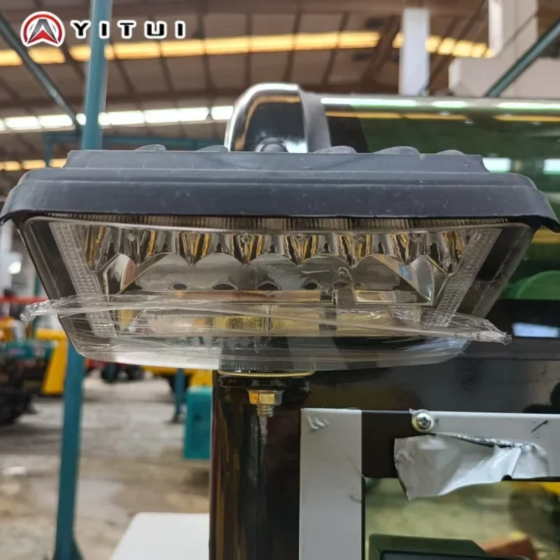 حفار صغير حقيبة صغيرة مع محرك كوبوتا 2 طن جرار زراعي Ce Epa Euro 5 معتمد مخصص لإكسسوارات الحديقة