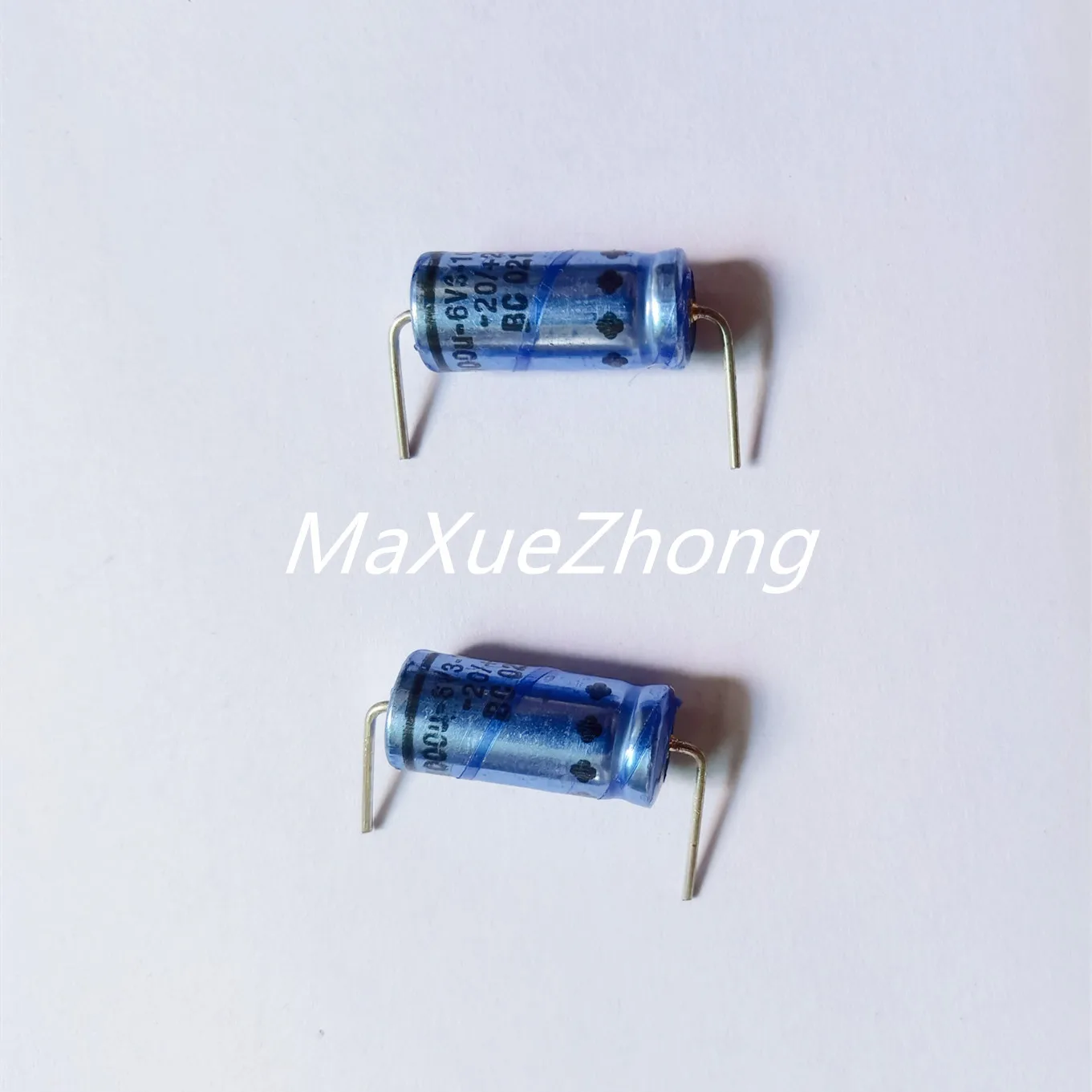 Original new 100% 021KO 6.3V1000UF 8*19 copper foot axial fever electrolytic capacitor (Inductor)