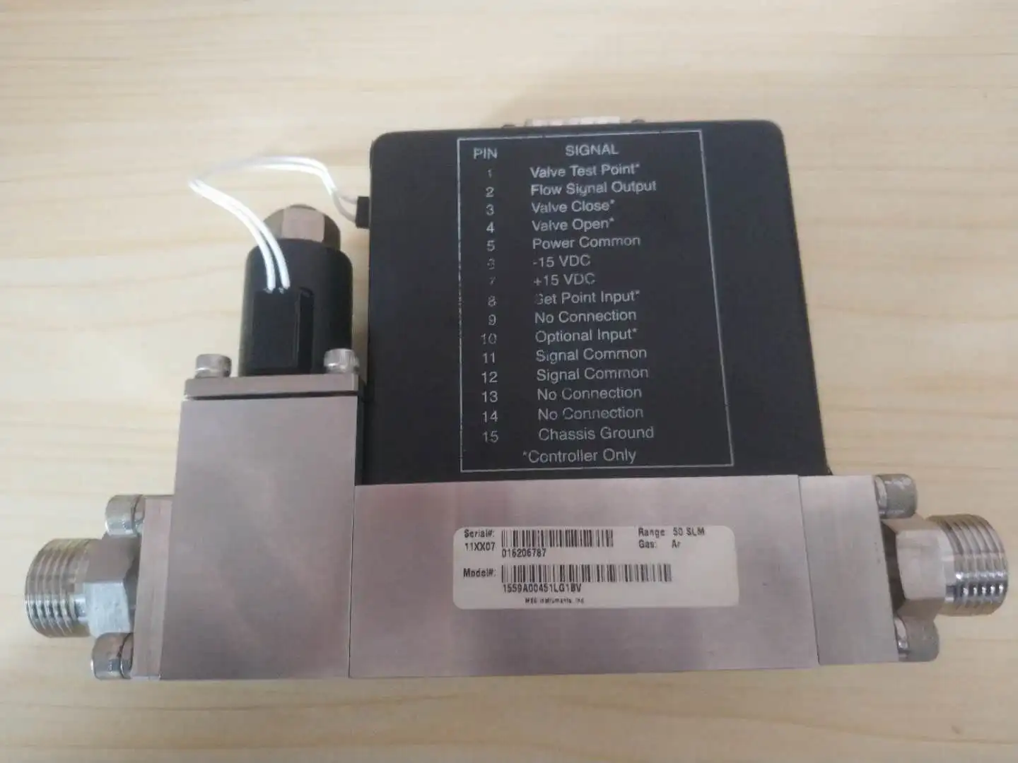 Controlador de flujo másico 1559A00451LG1BV Marca MFC, MKS