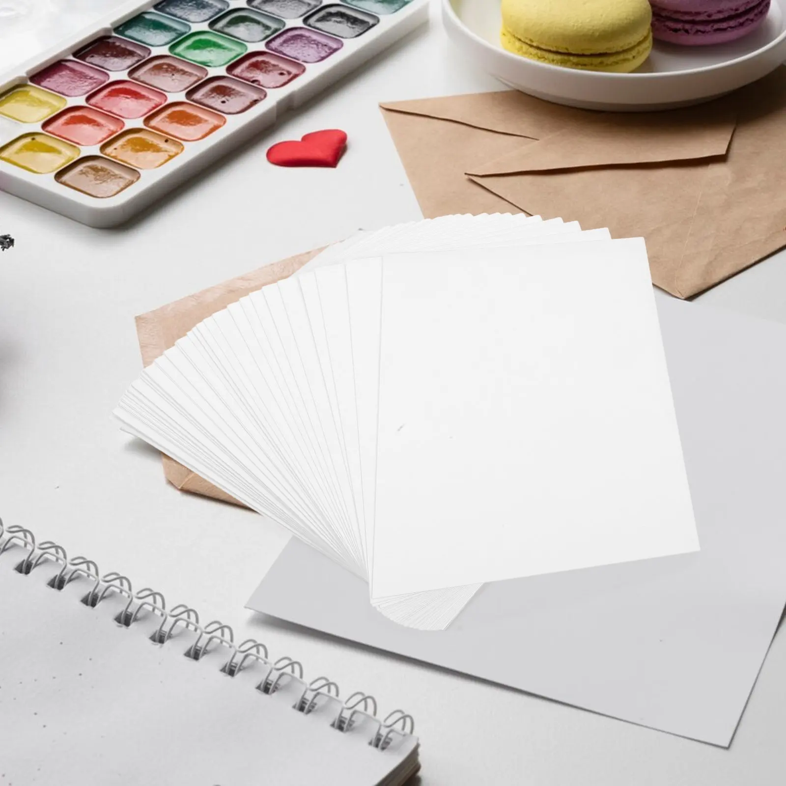 

50 шт. плотной белой бумаги формата А5 для изготовления открыток, почтовых карточек, объявлений, поделок, творчества и DIY-проектов