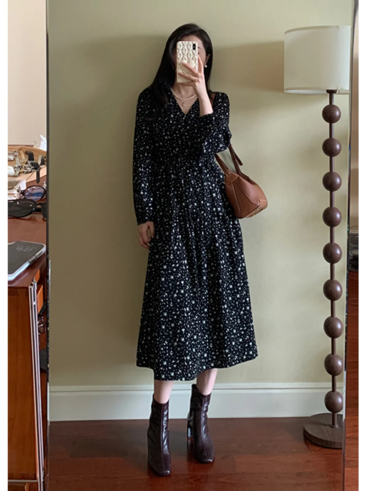 

Hyde Castle Early Autumn Korean Sle Hepburn Long V-ne Floral Dr High Waist Polyester Leisure Sle Long Sve Dr