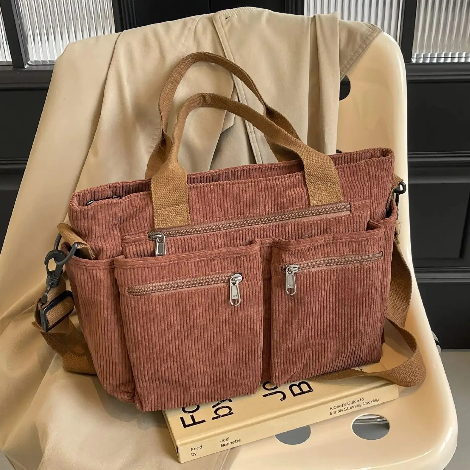 

Corduroy simple poop carrying shoulder bag for women adjustable shoulder strap crossbody bag Large capacity commuting handbag