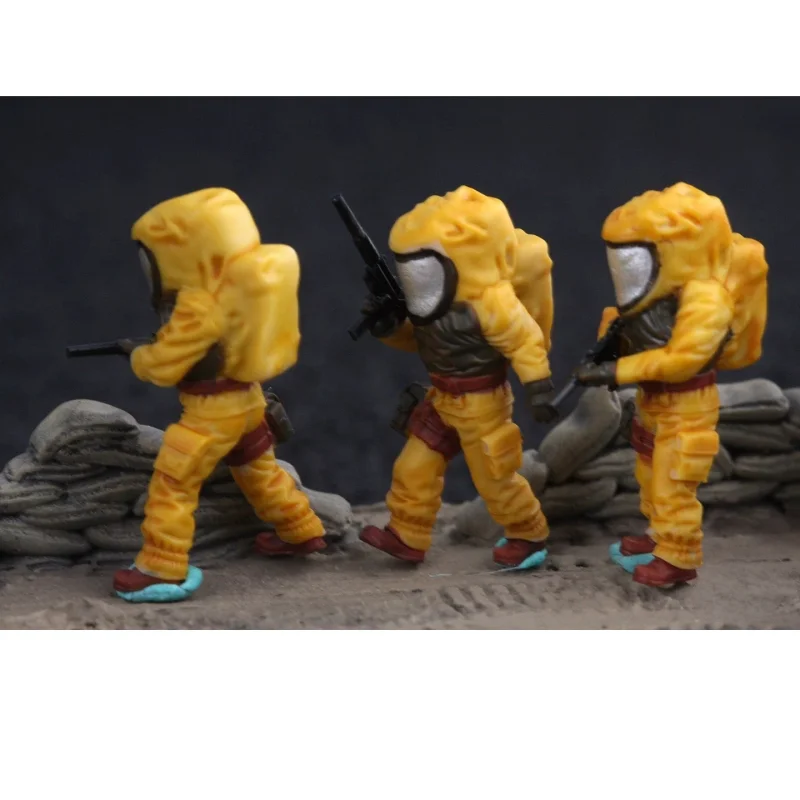 Science Bob - 1:72 Scale Model Resin Painted 3Pcs