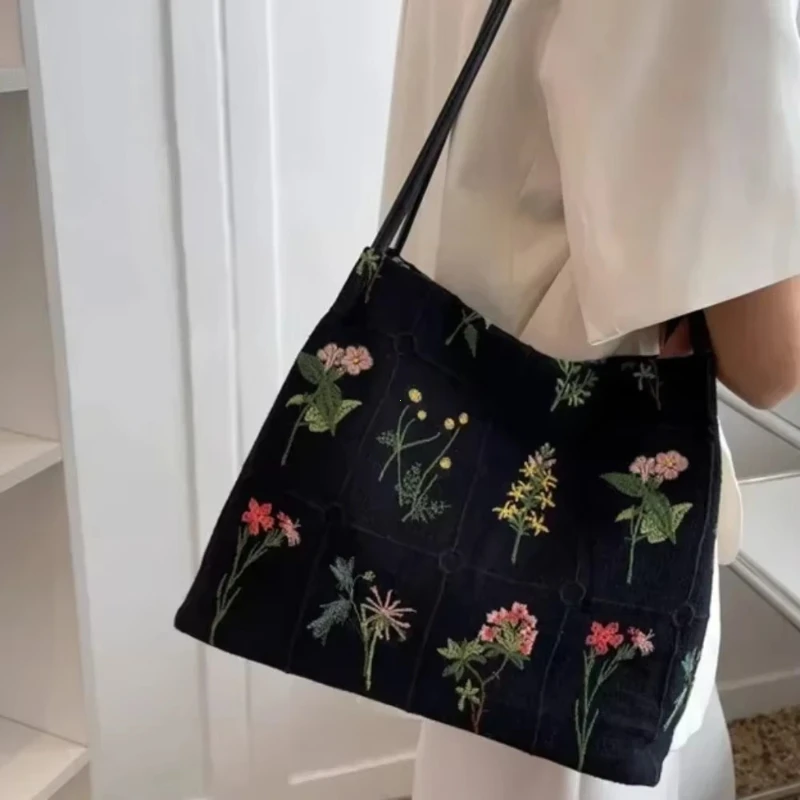 جديد النمط الصيني حقيبة ريترو 2025 نماذج جديدة الحرير الجاكار المألوف الحد الأدنى حقيبة واحدة الكتف قطري الصليب حقيبة نسائية