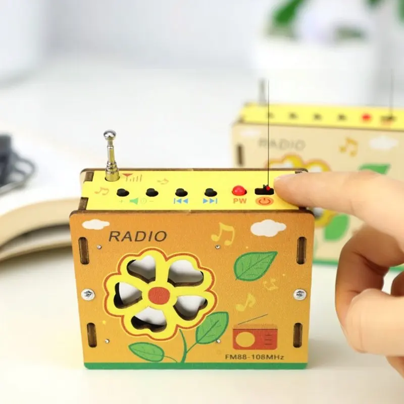 DIY Hand-Assembled Wooden FM Radio Kit Kids Science Experiment Fun Educational Enlightenment Puzzle Decorative Toy - Detail 1