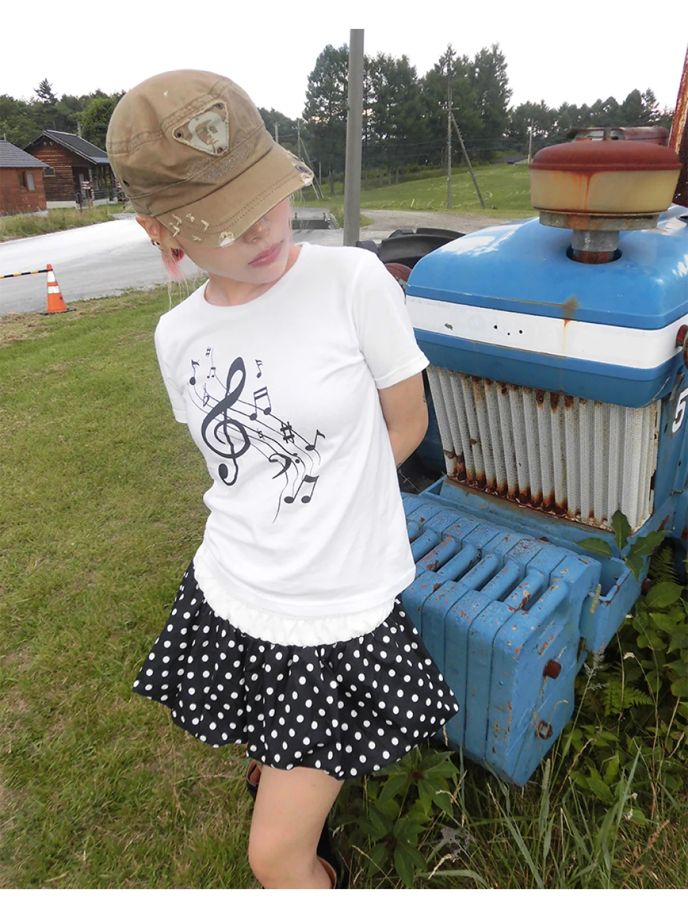 

Европейская и американская музыка в линии с футболкой с принтом, женский повседневный стиль с круглым вырезом и принтом нот, новый универсальный топ