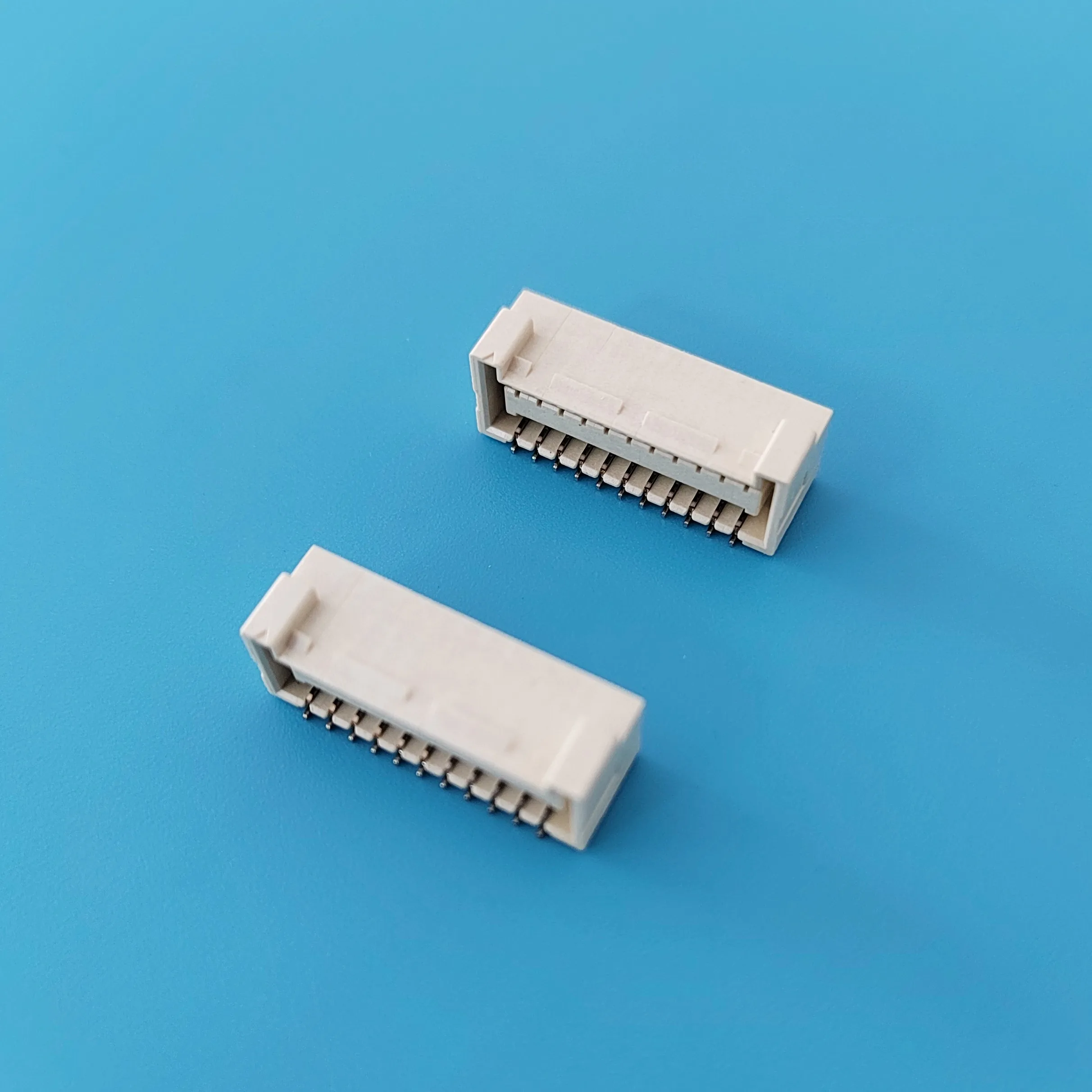 Alternativas SM10B-ZPDSS,SM12B-ZPDSS,SM14B-ZPDSS,SM16B-ZPDSS,SM18B-ZPDSS,SM40B-ZPDSS Paso de 1,50 mm, SMD, ángulo recto, doble fila, estaño