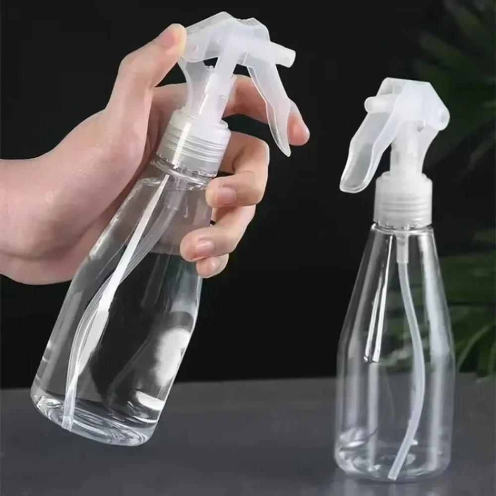 200ml Capacity Spray Bottle Plastic Cleaning Spray Refill Bottle Hand Trigger Refillable Garden Water Sprayer Travel Container